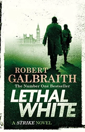 עטיפת הספר Lethal White מאת Robert Galbraith, הספר הרביעי בסדרת Cormoran Strike. ספר עם דינמיקה נהדרת בין סטרייק לרובין, אבל גם עם עלילה ארוכה מדי שזקוקה לעריכה קשוחה.