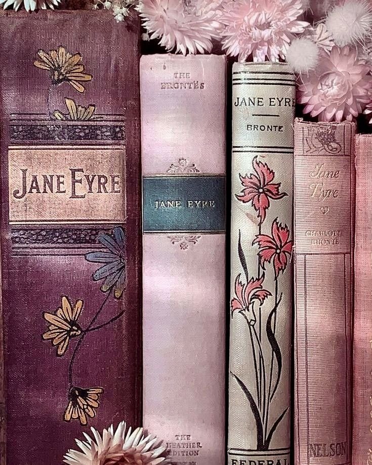 תצלום אווירה ספרותי בסגנון Jane Eyre לעמוד השנים של Sivi’s Books – ספרים לפי שנה וזיכרון קריאה