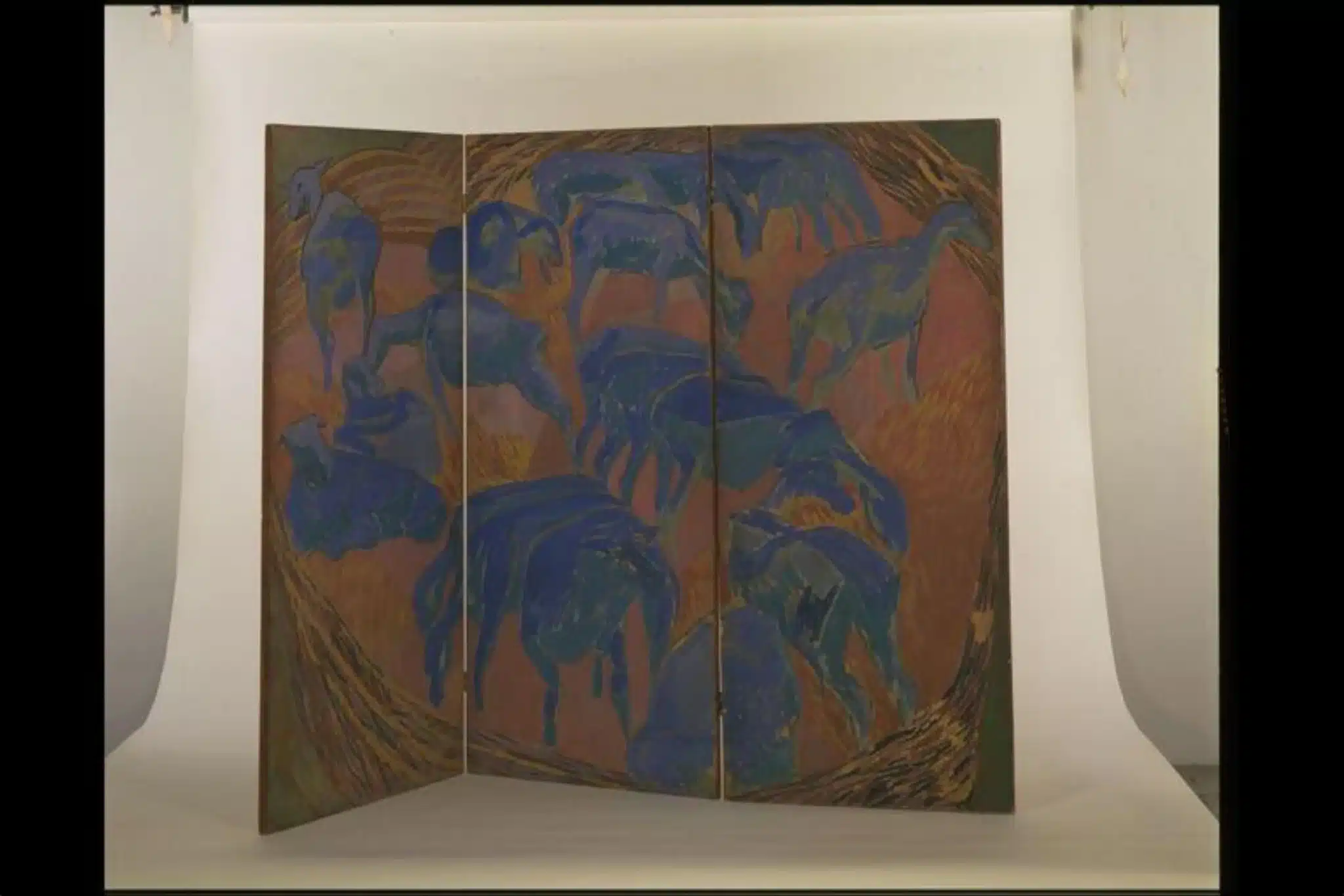 The Blue Sheep Screen
